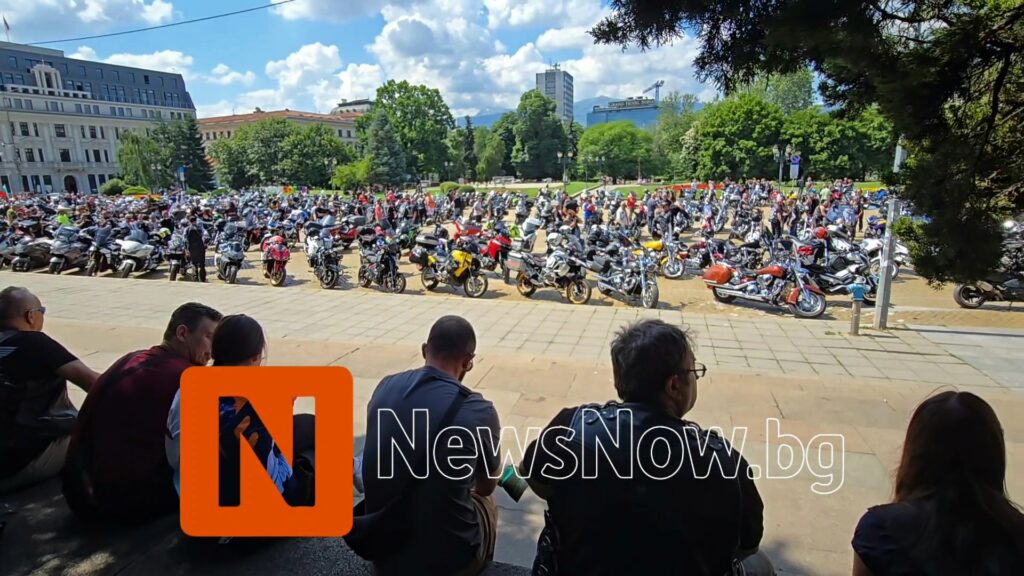 Мотопротест блокира София: Искат оставките на ръководителите на три ключови комисии