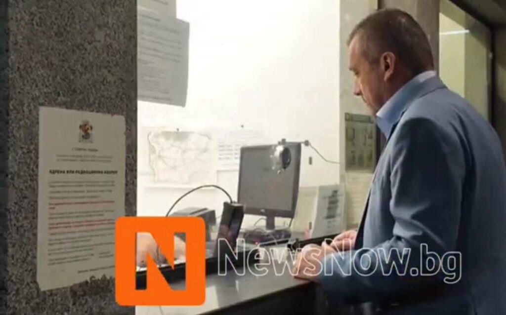 Нов инцидент с БДЖ: Влак от Карлово за Бургас се запали край Карнобат, въпроси за безопасността остават