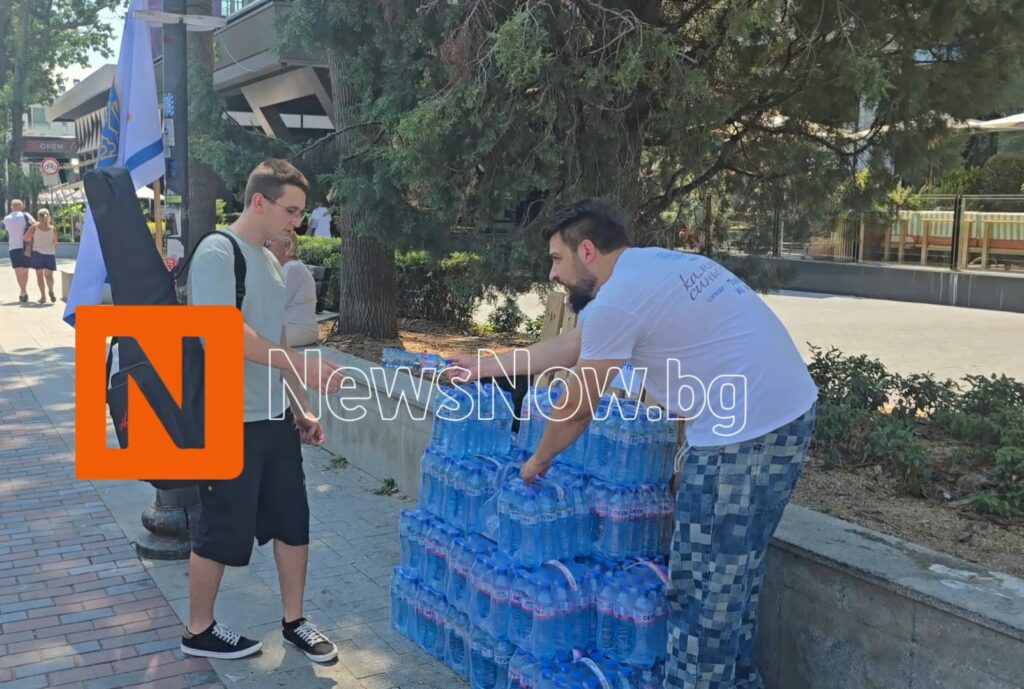 Община Варна раздава безплатна минерална вода заради високите температури