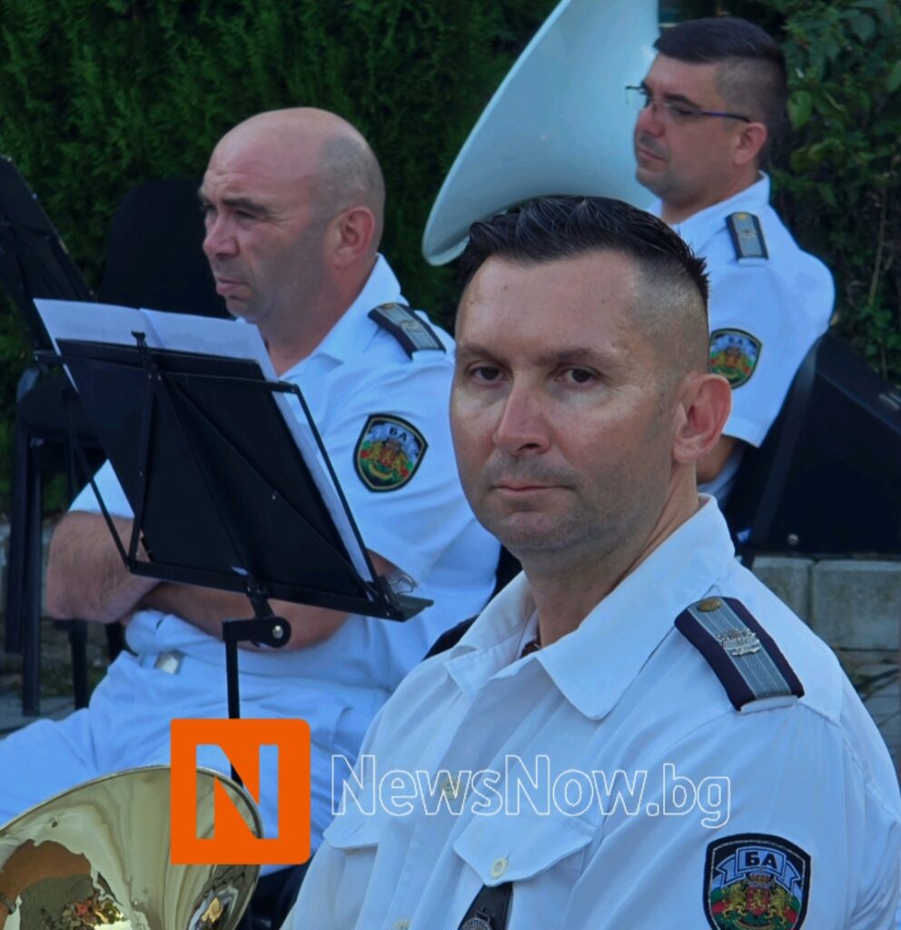 Концертът на Военноморския духов оркестър във Варна беше посветен на паметта на Антон Апостолов