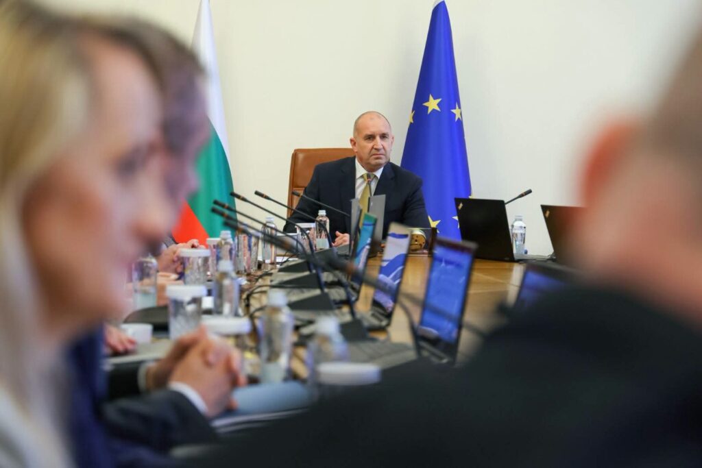 Румен Радев: Обществото очаква справедливост, но прокуратурата не трябва да пречи