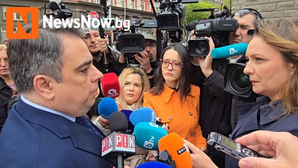 Асен Василев отвърна на Радев: Защо не говорите за неонацистката мрежа