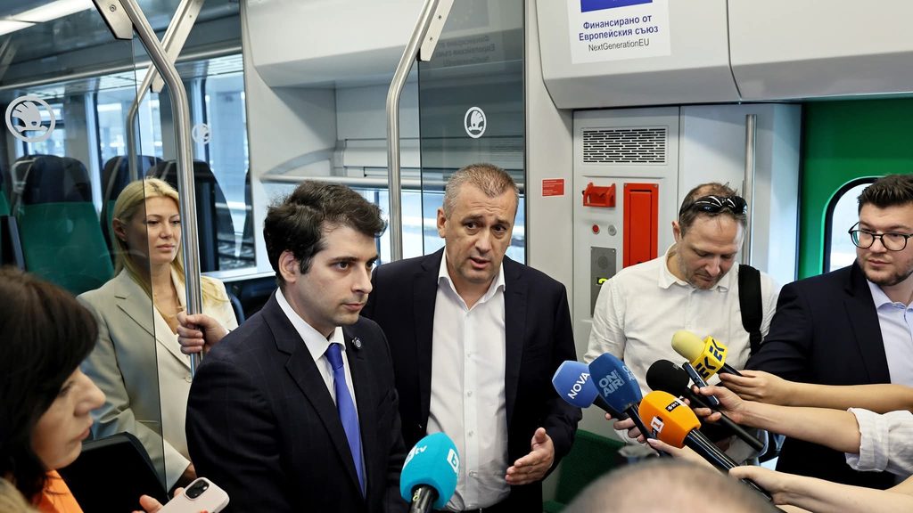 Министър Георги Пеев: Новите влакове „Алстом“ скоро тръгват по българските железници 
