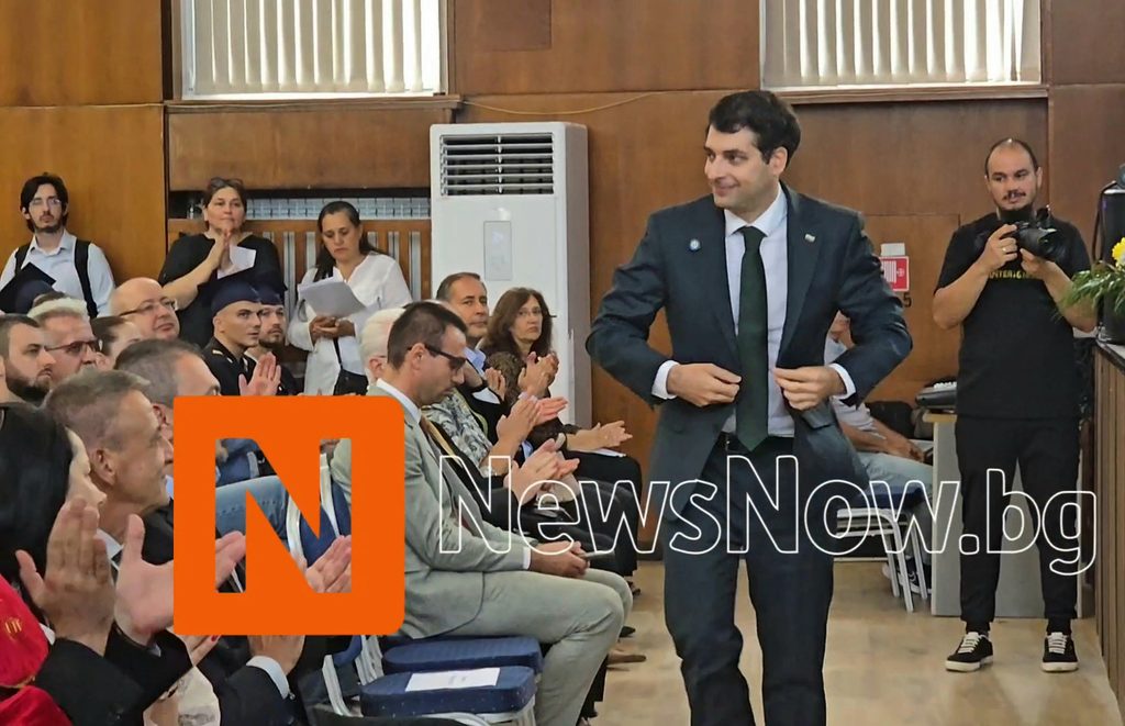 Атанас Пеканов откри новата учебна година във ВУТП