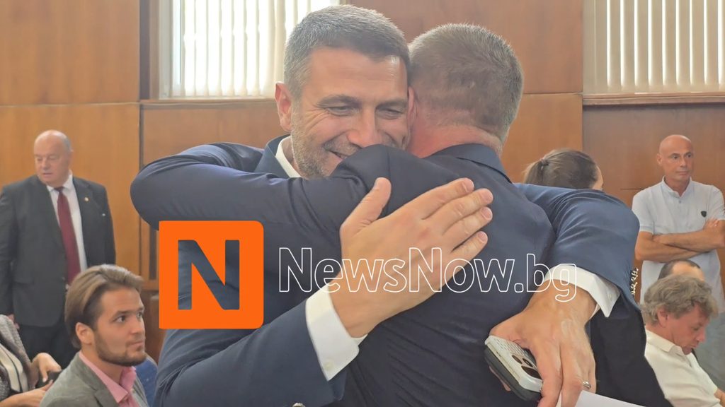 Кметът на Самоков Ангел Джоргов получи почетен плакет от ВУТП