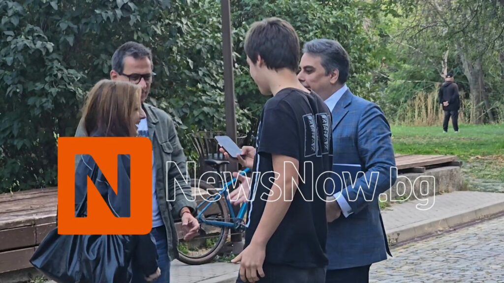 Асен Василев пред NewsNow.bg: Президентът трябва да отговаря на въпросите на обществото, а не на мен