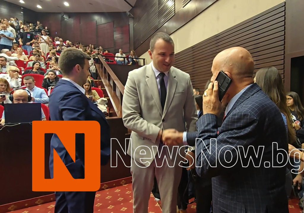 Даниел Парушев бе официален гост на откриването на учебната година в УНСС