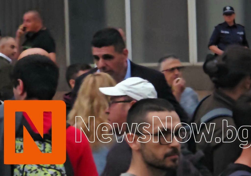 Протест в София поиска оставката на Румен Радев