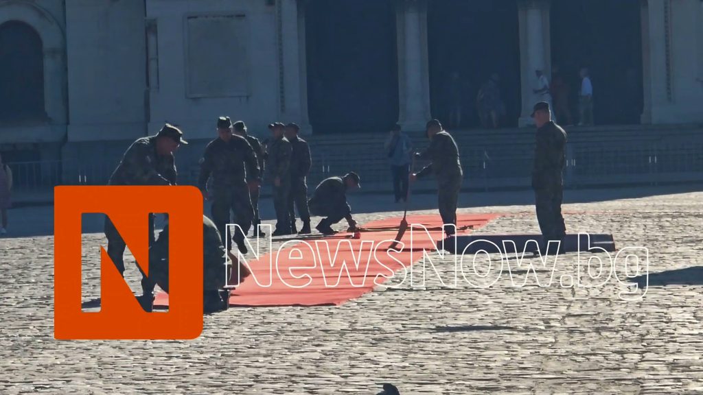 Румен Радев посрещна Андрей Бабиш с официална церемония в София