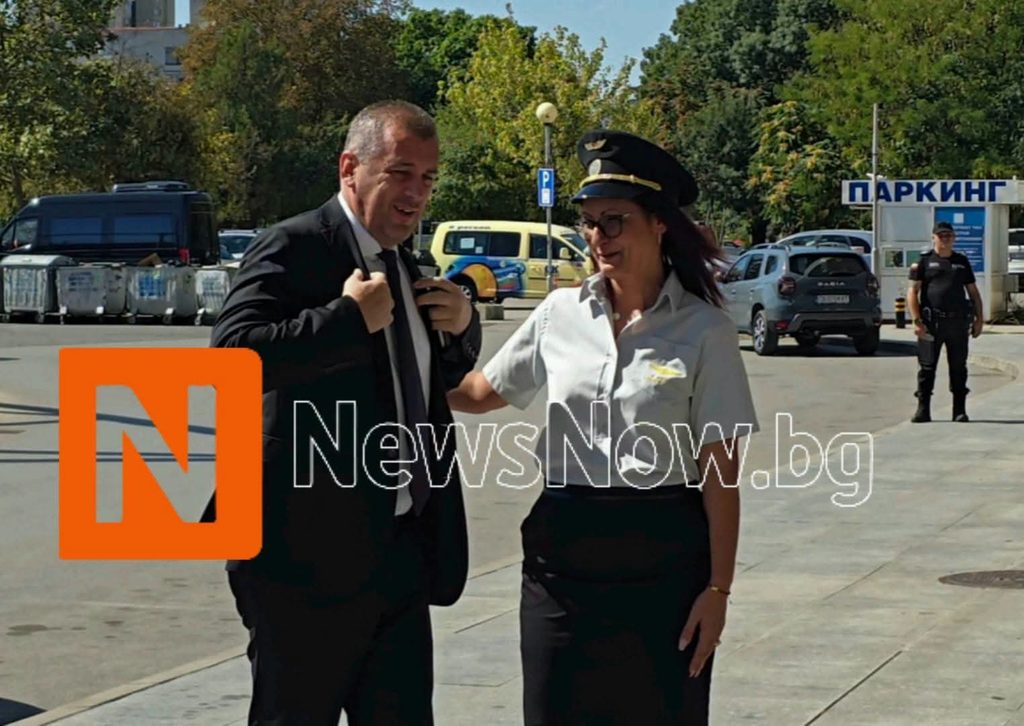 Министър Георги Пеев пред NewsNow.bg: „25 години не съм се качвал на влак, но напоследък пътувам по-често“
