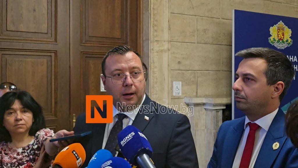 „Възраждане“ регистрира Костадин Костадинов и Петър Волгин за президентските избори