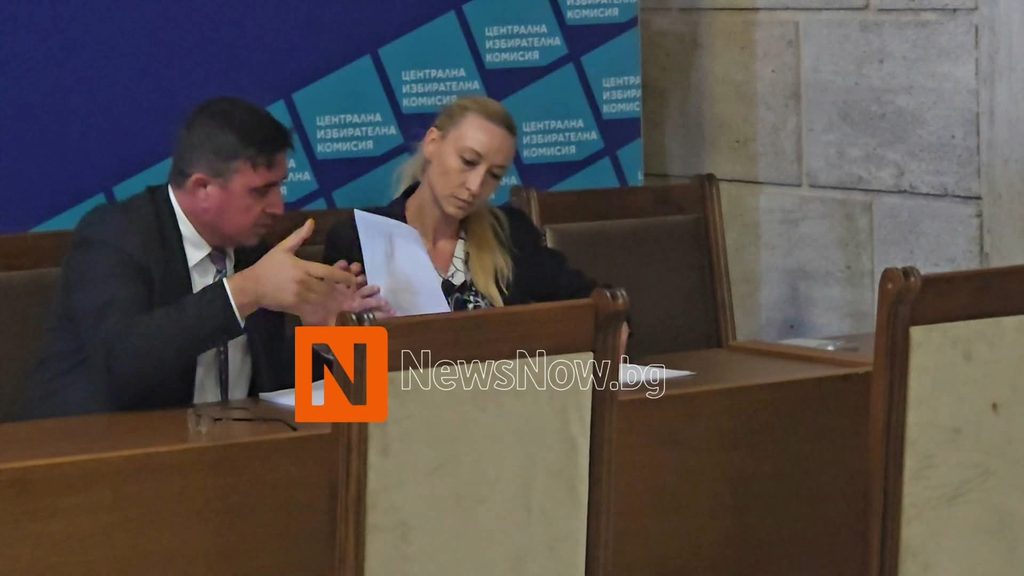 „Възраждане“ регистрира Костадин Костадинов и Петър Волгин за президентските избори