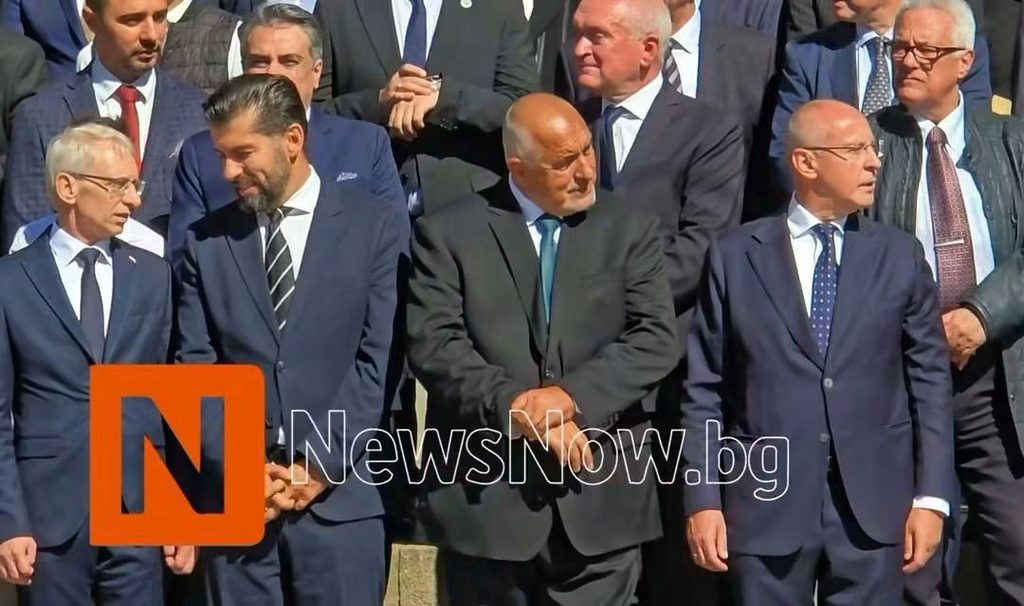 Исторически момент: Кирил Петков и Бойко Борисов рамо до рамо при завръщането на цар Самуил