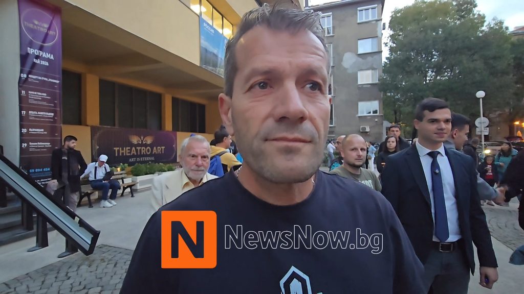 Боян Расате подкрепи протеста пред Руския център в София: „Русия е агресор“