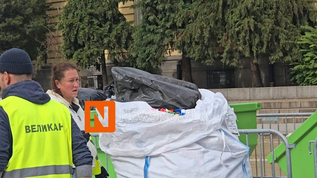 Тонове капачки и много доброволци в подкрепа на благородна кауза на площад „Княз Александър I Батенберг“