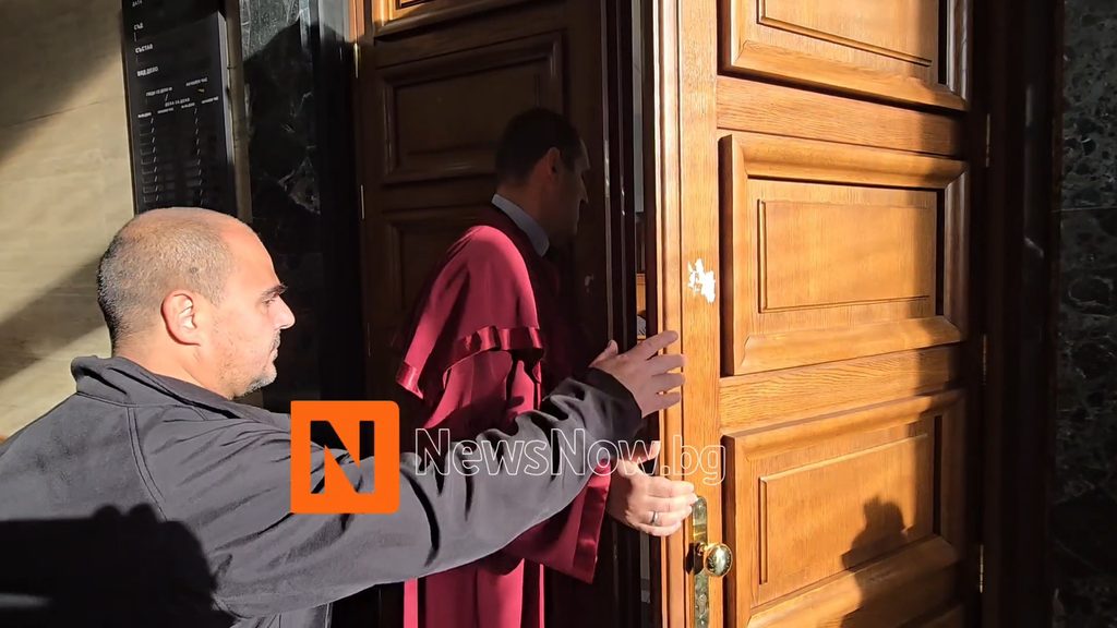 Васил Божков и Георги Попов се явиха в съда по дело за организирана престъпна група